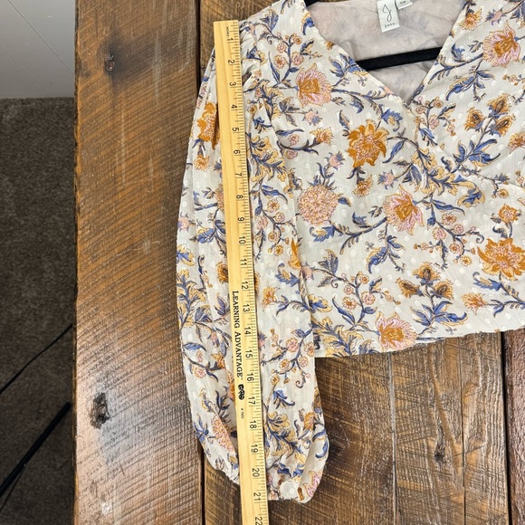 Joie Faux-Wrap Cropped Floral Top Smocked Sheer Sleeves Cream Orange Boho Print - Picture 12 of 12